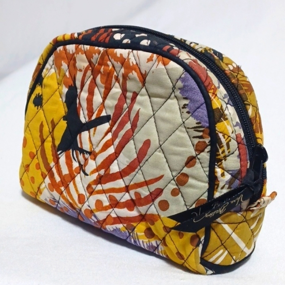 Cosmetic bag Vera Bradley in a beautiful gray and orange cloth material